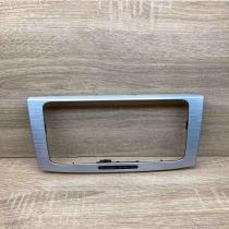 3C0858069P 3C0919234  Radio/GPS head unit trim Volkswagen PASSAT B7