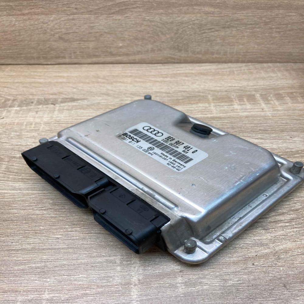8E0907401Q 0281011135  Engine control unit/module ECU Audi A4 S4 B6 8E 8H