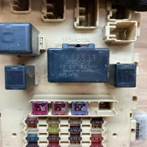 Toyota Fuse Box PPT20GF10  Fuse box set Toyota Yaris Verso