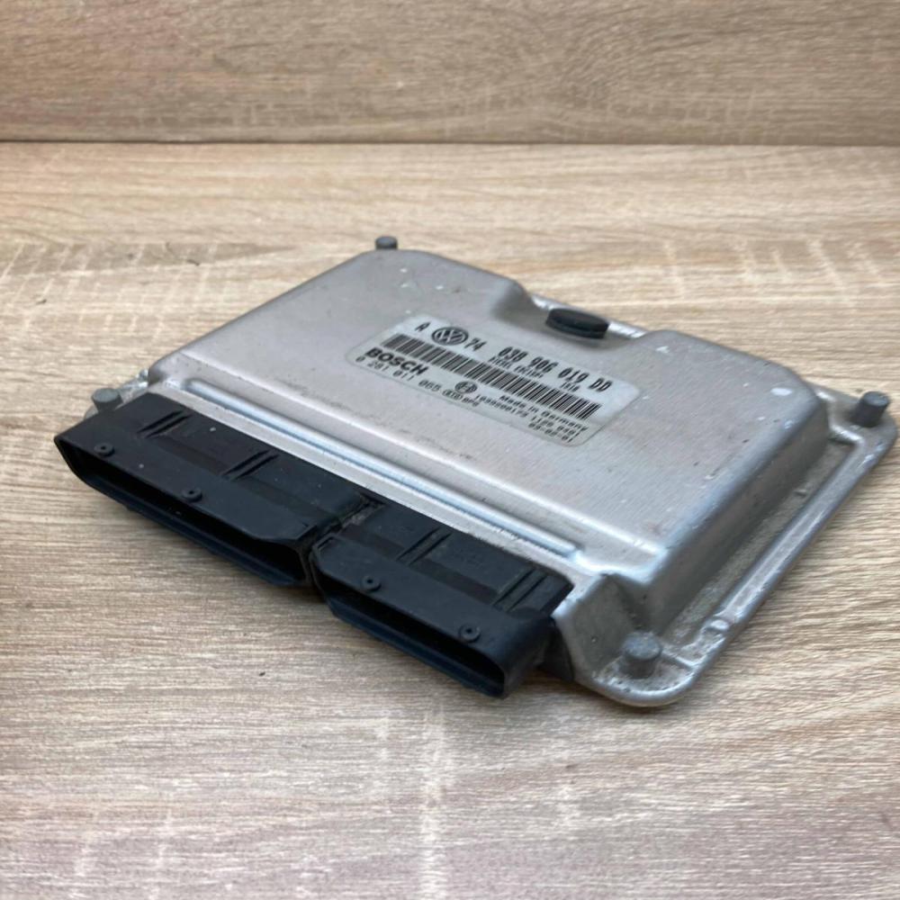 038906019DD 0281011065  Engine control unit/module ECU Volkswagen Golf IV