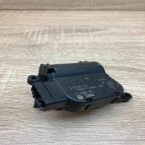 0132801363   Air flap motor/actuator Volkswagen PASSAT B6