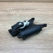 0132801363   Air flap motor/actuator Volkswagen PASSAT B6