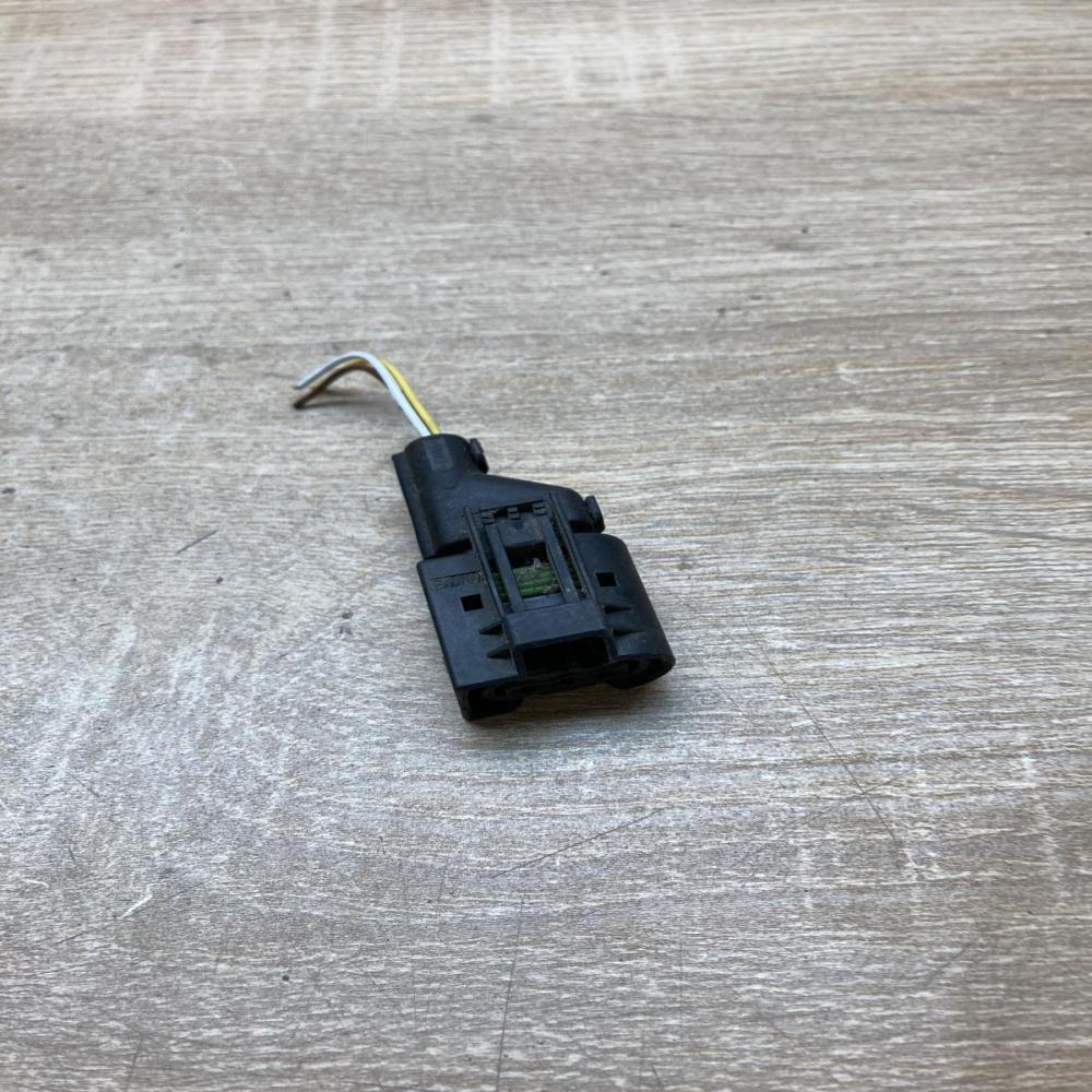 7507257 610500  Plug wire BMW 5 F10 F11