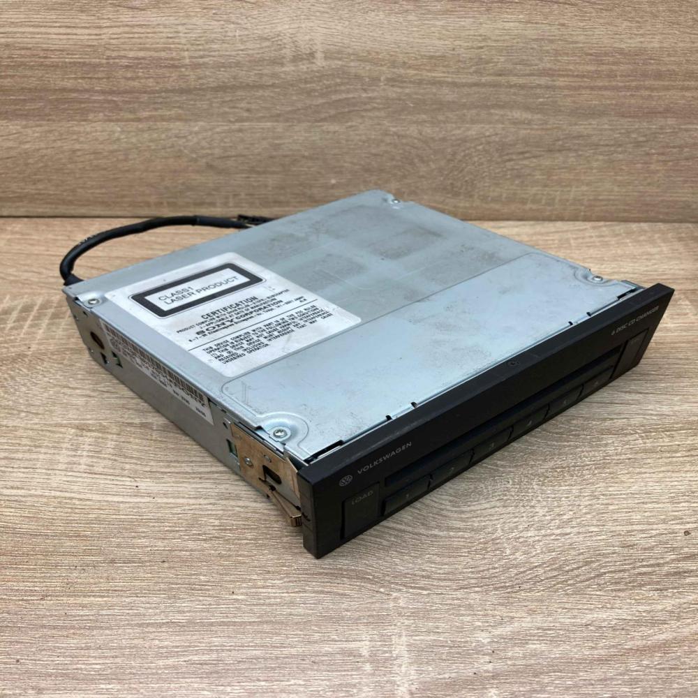 3C0035110   CD/DVD changer Volkswagen PASSAT B6