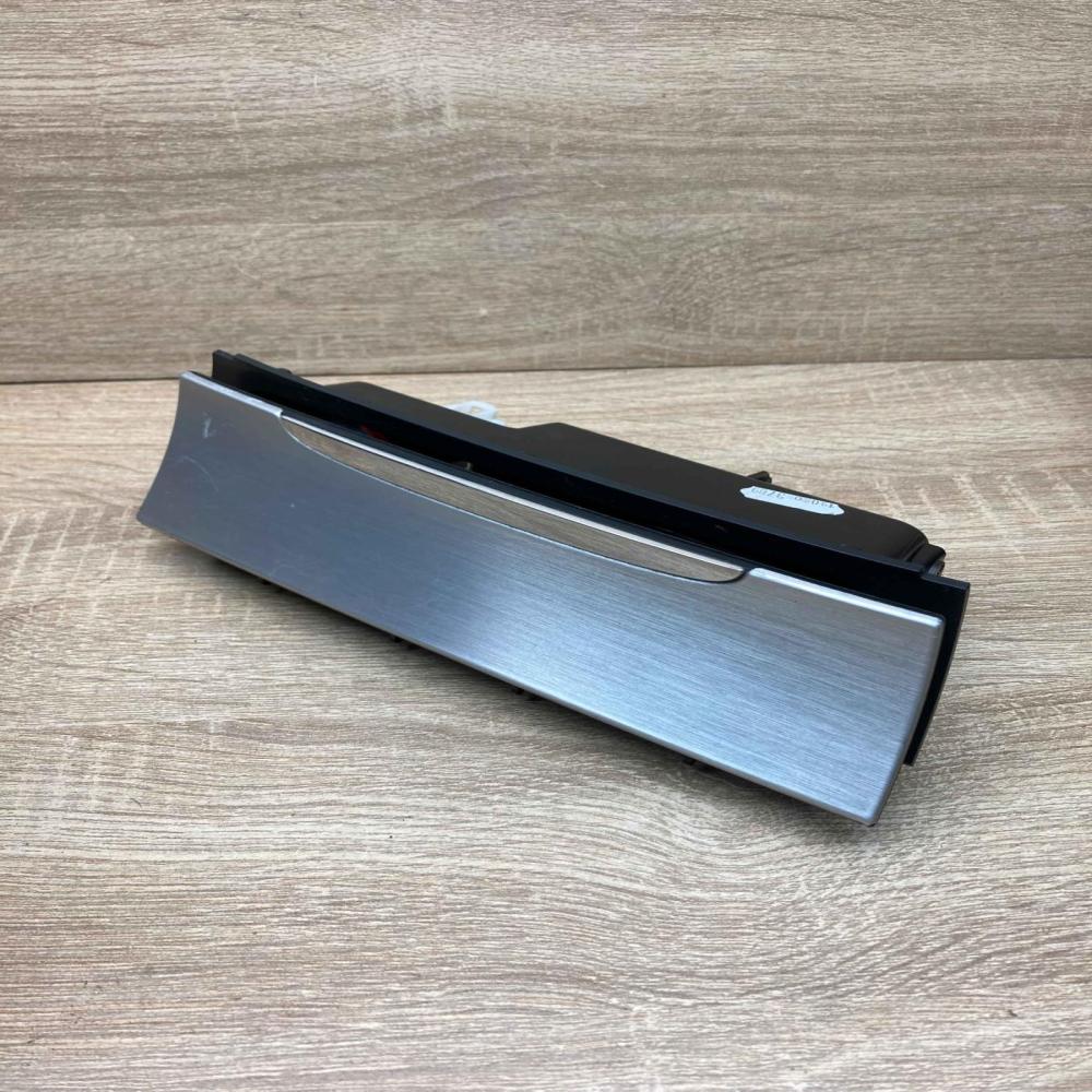 3C0863284 3C0657961  Car ashtray Volkswagen PASSAT B6