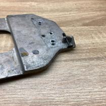 A2105400173   Other engine bay part Mercedes-Benz E W210