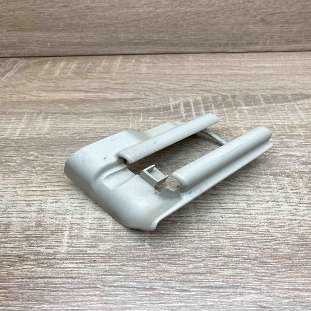 2119191020 70040006 White Front driver seat rail trim Mercedes-Benz E W211