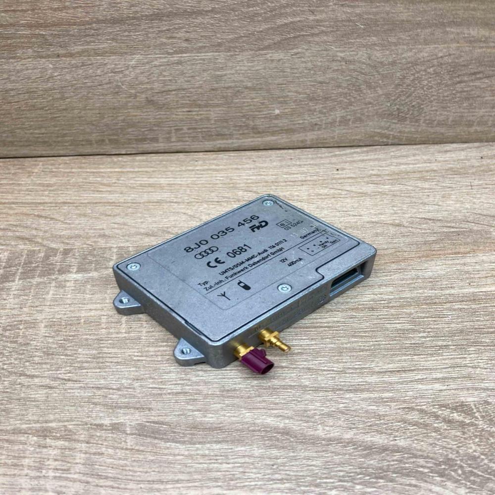 8J0035456   Aerial antenna amplifier Audi A5 8T 8F