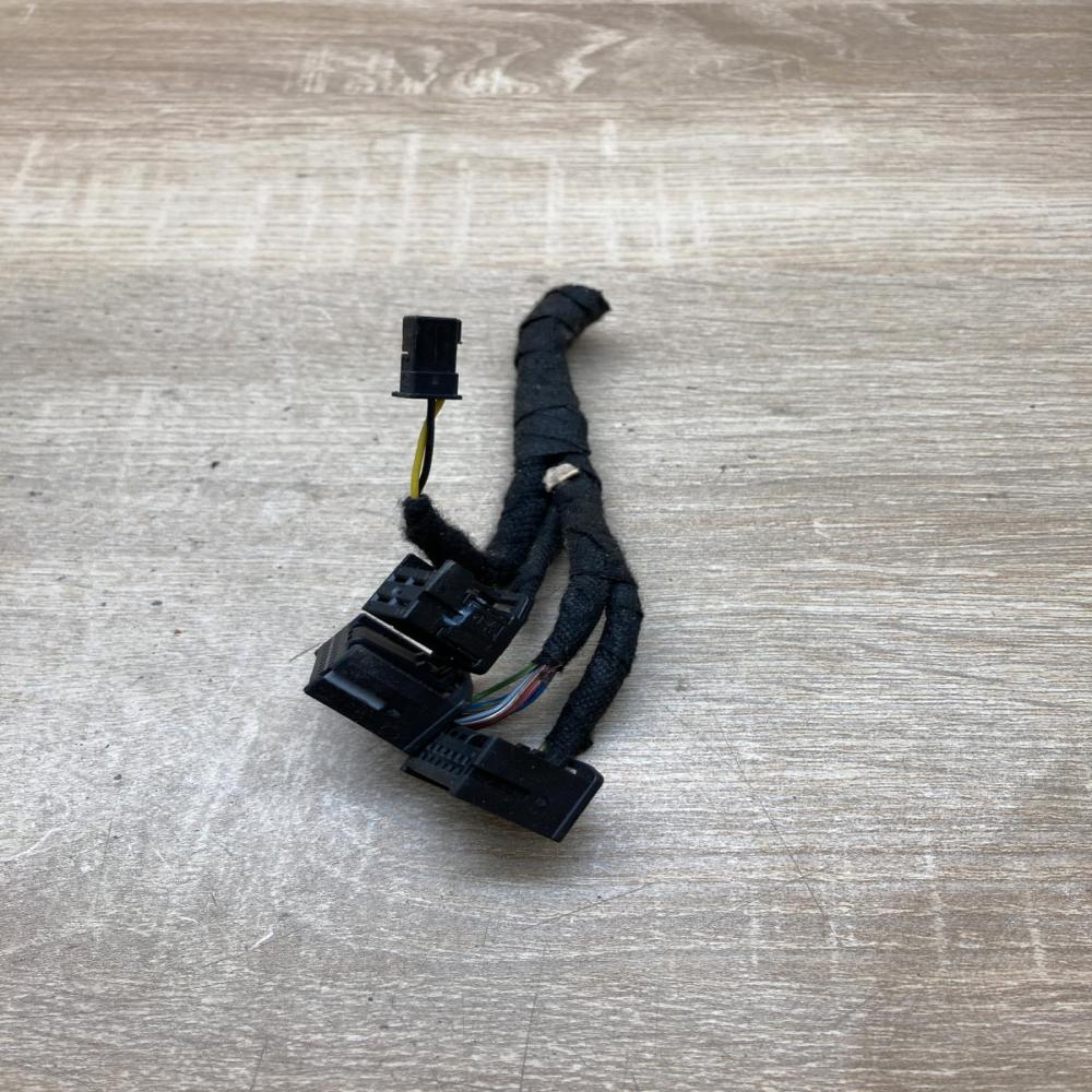 6925572 6931884  Plug wire BMW 5 F10 F11