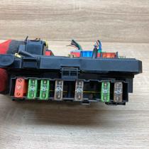 9646405280 22423011  Fuse module Peugeot 307
