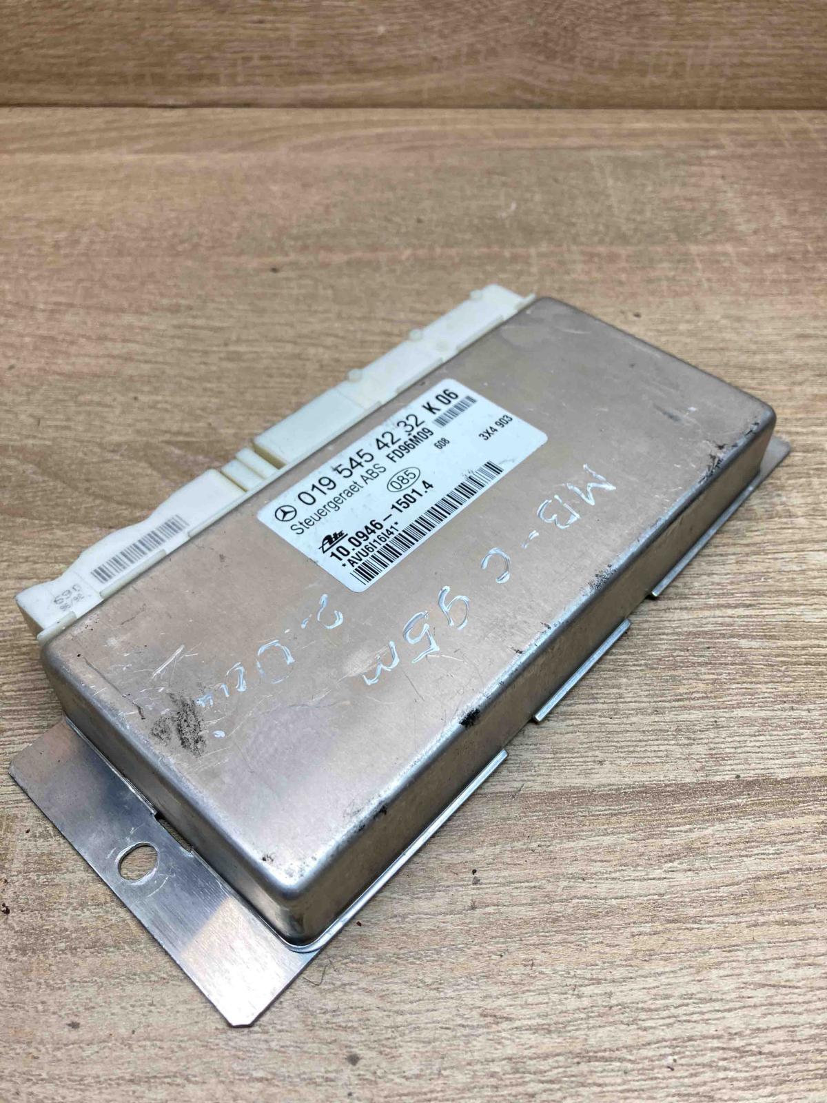 0195454232 100946 15014  ABS control unit/module Mercedes-Benz C W202