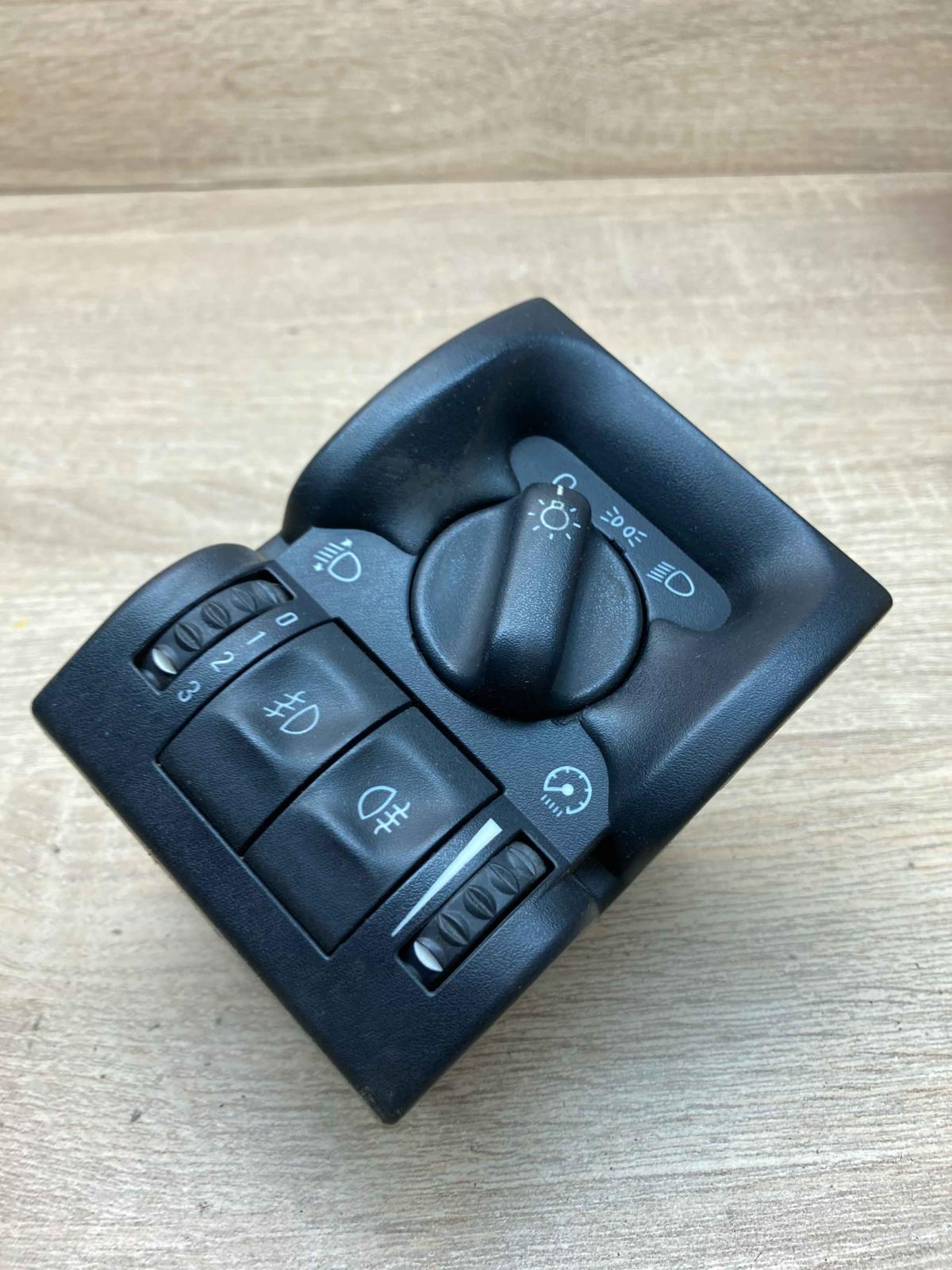 90569814 90504968  Light switch Opel Vectra B