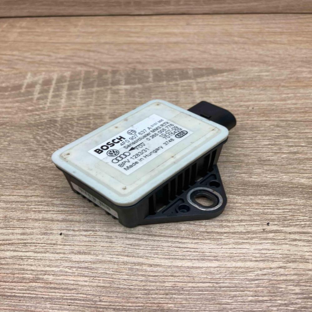 4F0907637A 0265005776  ESP acceleration yaw rate sensor Audi A6 S6 C6 4F