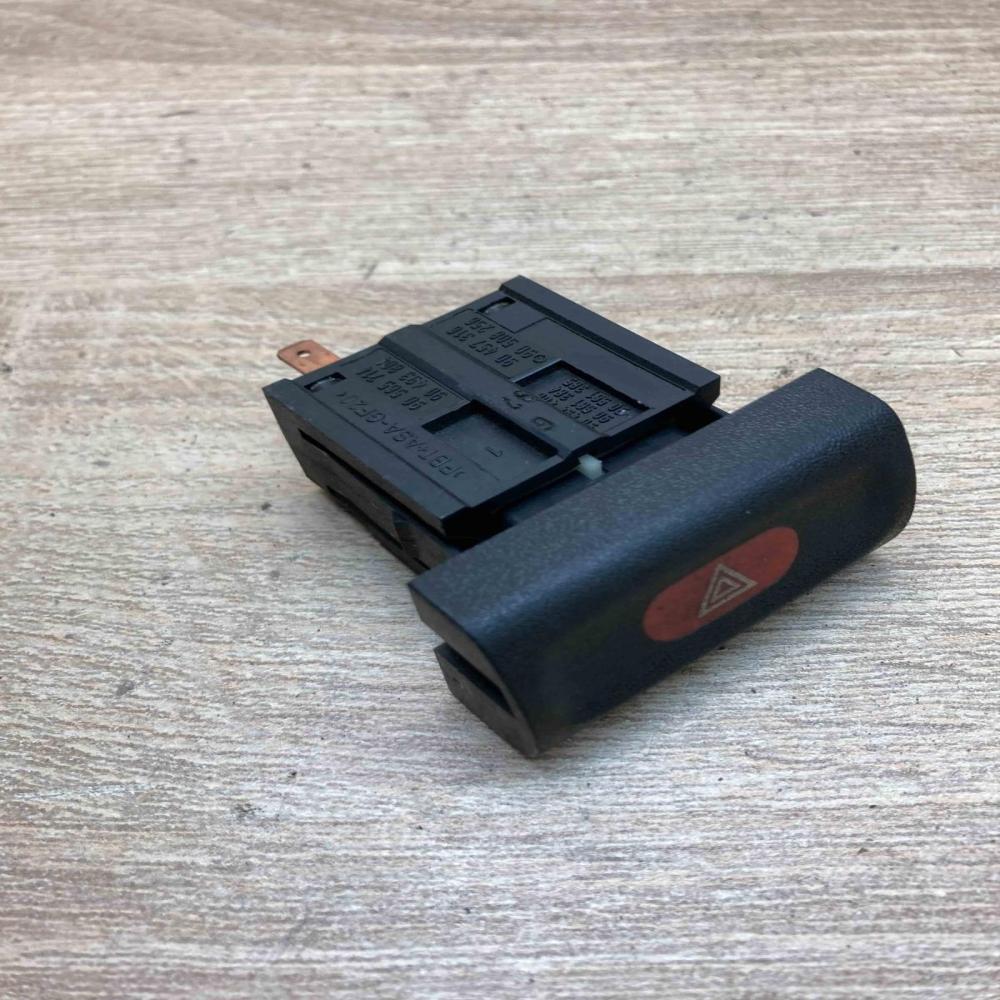90457316 90494406  Hazard light switch Opel Omega B1