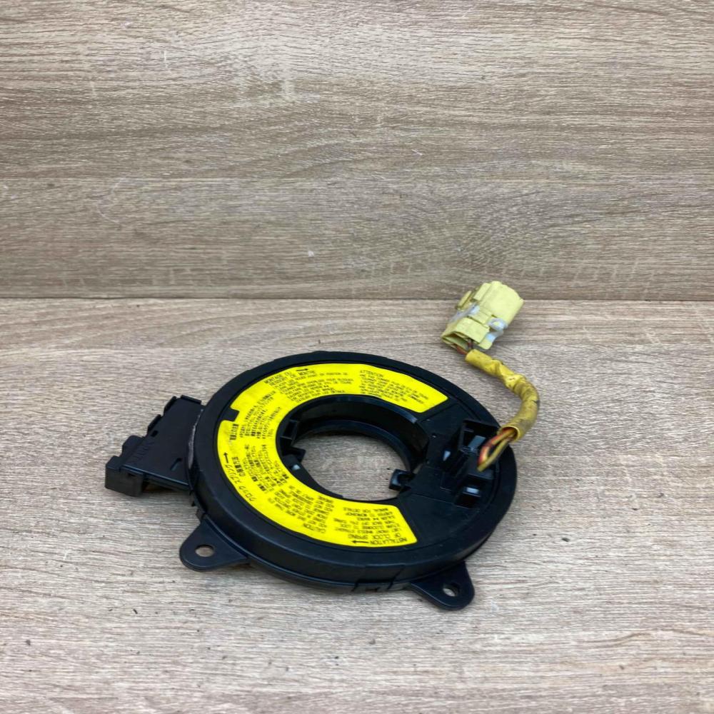 Z10F130532   Airbag slip ring squib (SRS ring) Mazda 323 F