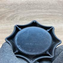 4B0803899P   Spare wheel bolt Audi A6 S6 C5 4B