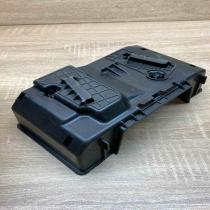 A2055400840 21355 19497  Fuse box cover Mercedes-Benz C W205