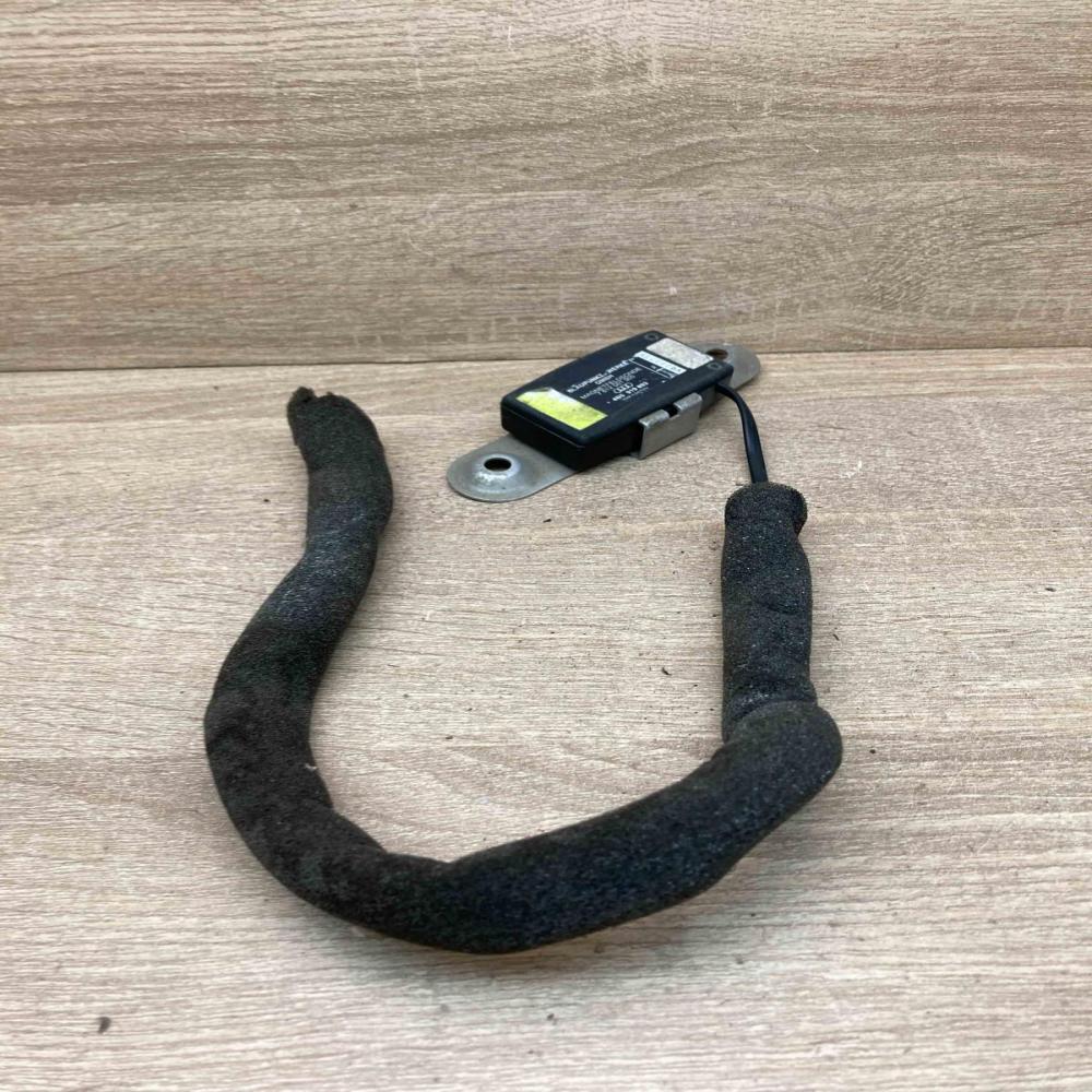 4B5919893 8618841479  Aerial antenna amplifier Audi A6 S6 C5 4B