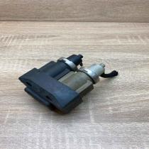 059906627A 059906629  Turbo solenoid valve Audi A6 S6 C5 4B