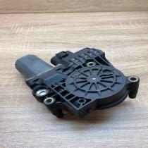 0130821774 0402000850 Front RH Front door window regulator motor Audi A6 S6 C5 4