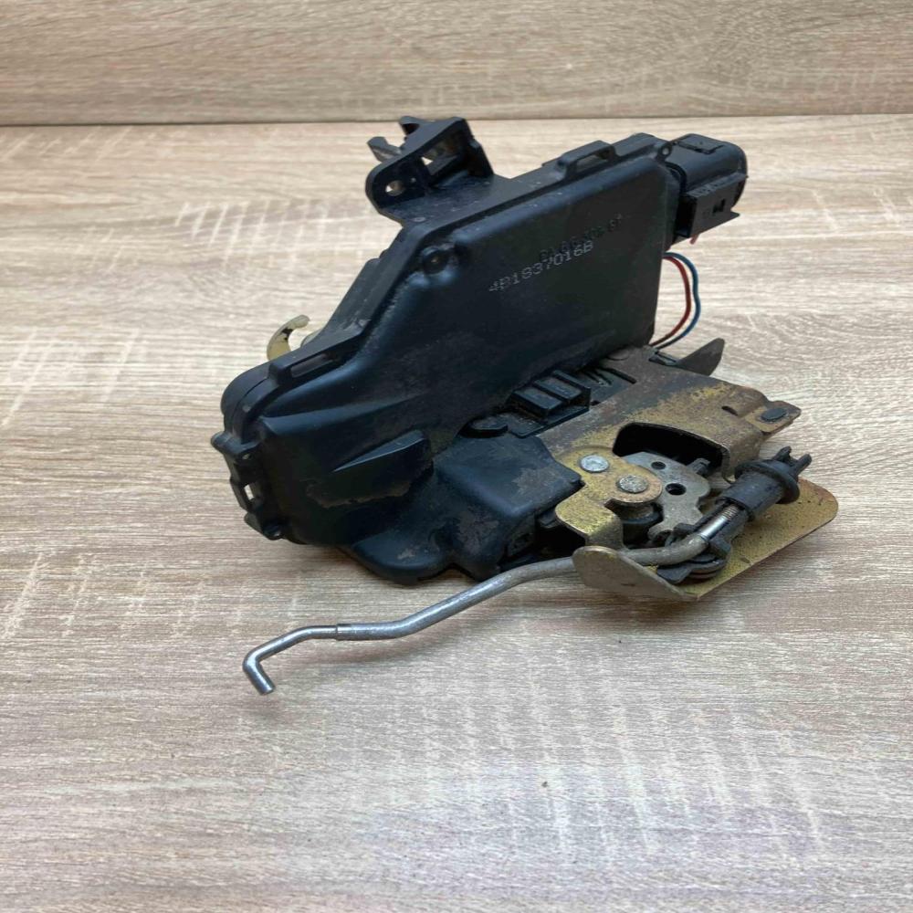 4B1837016B  With Plug Front door lock Audi A6 S6 C5 4B