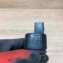 7302588 132640 11  Windscreen/windshield washer pump BMW 1 E82 E88