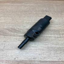 8377430 132640 10  Headlight washer pump BMW 7 E65 E66