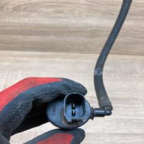 8377430 132640 10  Headlight washer pump BMW 5 E60 E61
