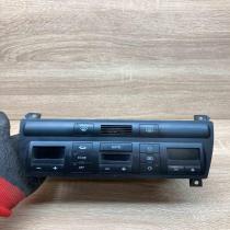 4B0820043F 5HB007604 00  Climate control unit Audi A6 S6 C5 4B