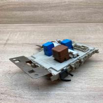 24350 4U100 0323001  Fuse module Nissan Almera Tino