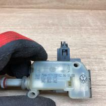 1C0810773 3B0959782  Central locking motor Volkswagen Touran I