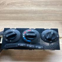 1688300485 Q121899  Climate control unit Mercedes-Benz A W168