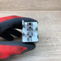 1J0953235A 1J0953235B  Hazard light switch Volkswagen Golf IV