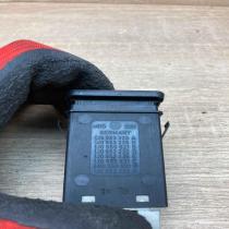1J0953235A 1J0953235B  Hazard light switch Volkswagen Golf IV