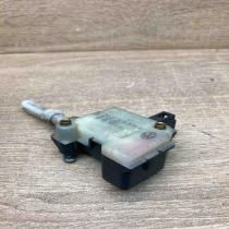 3B5827061C 3B0959781D  Central locking motor Volkswagen PASSAT B5.5