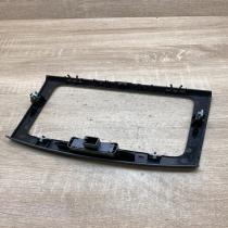 3AA858069H   Radio/GPS head unit trim Volkswagen PASSAT B7