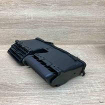 Avensis MK1 Air Vent   Dash center air vent grill Toyota Avensis T220