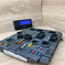 S118085200H   Fuse module Citroen C3