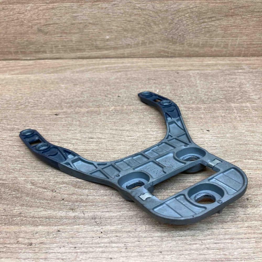 2118100411   Other exterior part Mercedes-Benz E W211