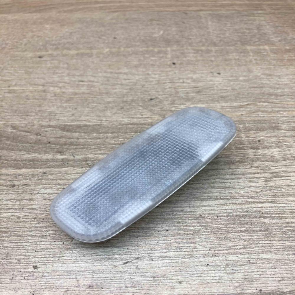 2108204001   Other interior light Mercedes-Benz E W211