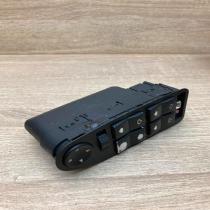 8368987   Electric window control switch BMW 5 E39