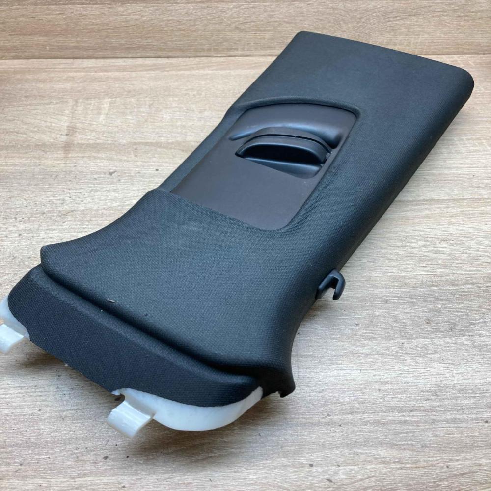 8R0867243F 8R0867293  (B) pillar trim (top) Audi Q5 SQ5