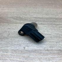 Denso Camshaft Sensor Nissan   Camshaft position sensor Nissan Primera