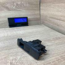 25411 AV600   Electric window control switch Nissan Primera