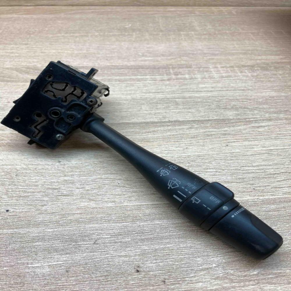 257SA 54394781E 36990B 08F0  Wiper turn signal indicator stalk/switch Nissan Pri