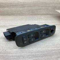 8682836 MD42AE0 0068  Wiper control stalk Volvo S60