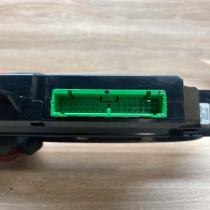 8682836 MD42AE0 0068  Wiper control stalk Volvo S60