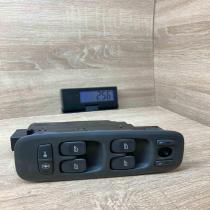 8682836 MD42AE0 0068  Wiper control stalk Volvo S60