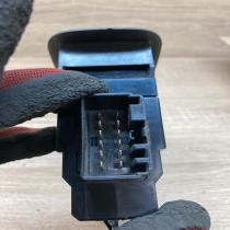 8682836   Electric window control switch Volvo S60