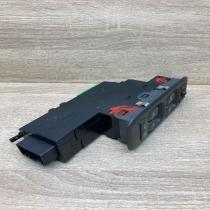 9452959   Electric window control switch Volvo S80